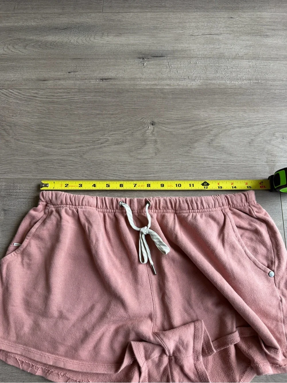 Vuori sunnyside shorts
